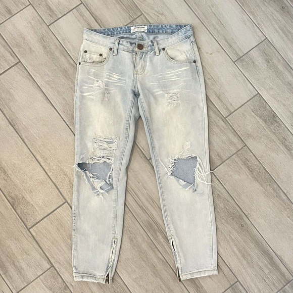 One Teaspoon Distressed White Jeans - Picture 7 of 10